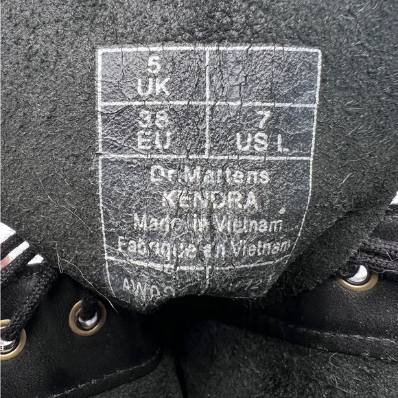 Dr. Doc Martens Kendra Women’s Leather Heeled Boot  Black size 7 - Picture 15 of 15